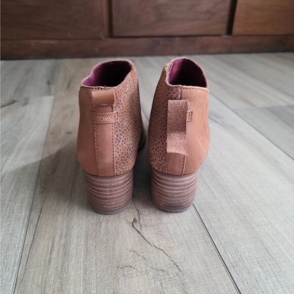 Toms Tan Oiled Nubuck Cheetah Suede Leilani Booties Women Sz 7.5 US - Picture 9 of 12